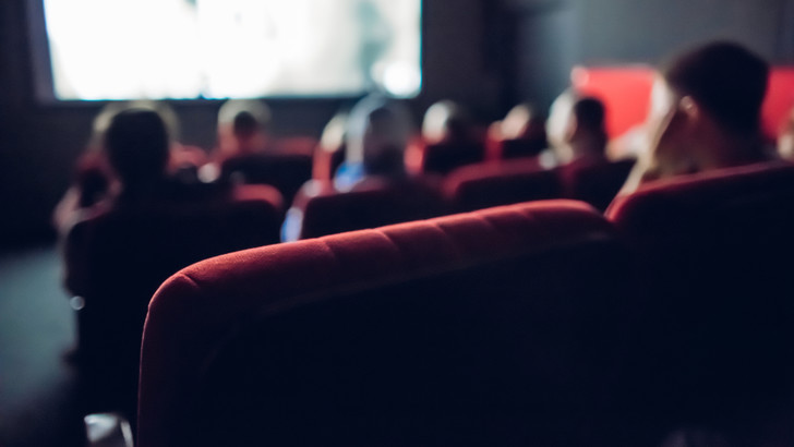 Зрители возмутились показом ток-шоу «Беременна в 16» в кинотеатрах России