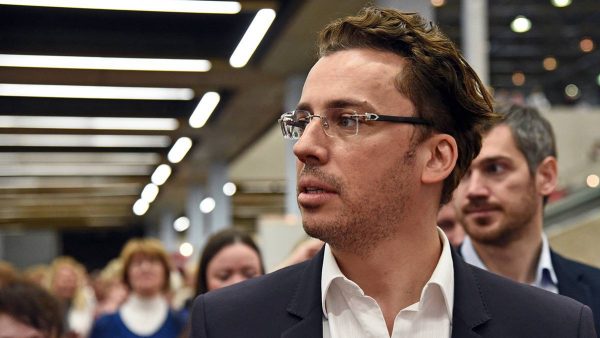 Продюсер Ашуров: Галкин готовится к возвращению в Россию