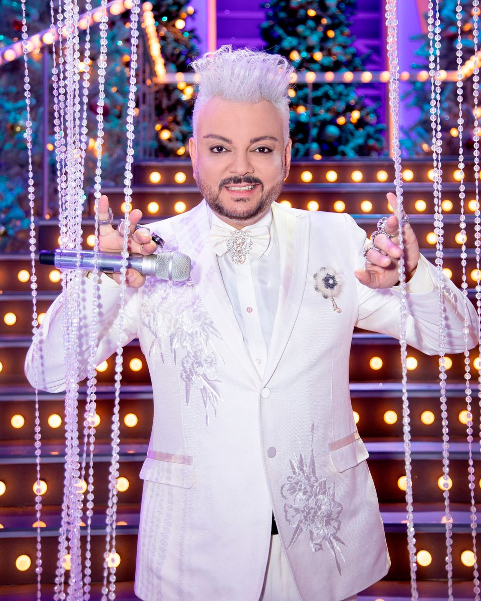 Любимые песни, звезды и герои: как снимали «Голубой огонек 2023» Популярные артисты приняли участие в съемках новогоднего концерта для «России 1»