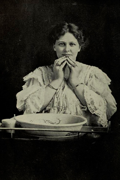 Бьюти-рецепты XIX века: как сохраняли красоту прапрабабушки