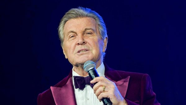 Лев Лещенко рассказал о подарках жене на Новый год