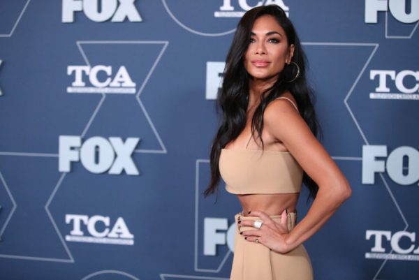 «Меня научила этому мама»: рецепты красоты звезд