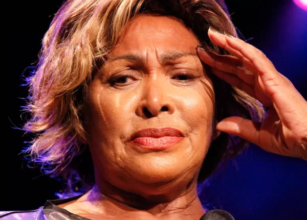 Младший сын Тины Тернер найден мертвым спустя четыре года после самоубийства ее старшего сына