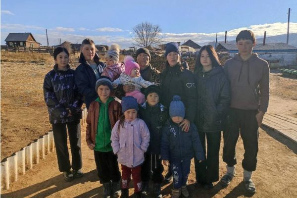 На десятерых детей кастрюля супа: супермама раскрыла секрет, как прокормить большую семью