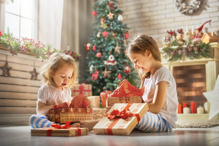 Подарки на Новый год: 10 идей, чем удивить ребенка