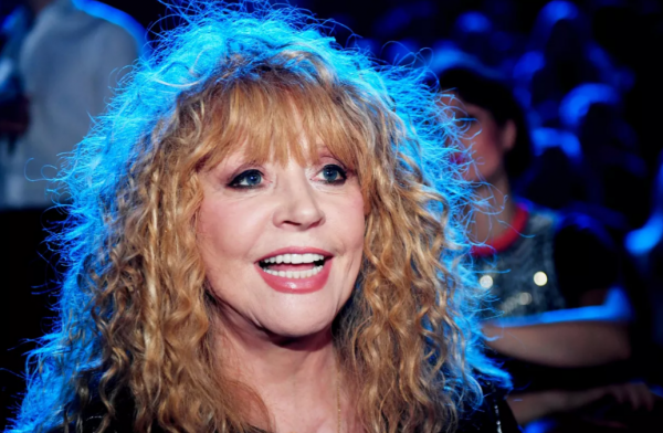 В России продолжили продавать вещи из коллекции Пугачевой