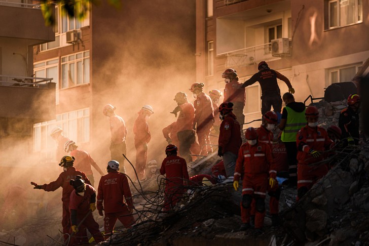 Настоящее чудо! 12-летний мальчик провел под завалами в Турции 260 часов и оcтался жив