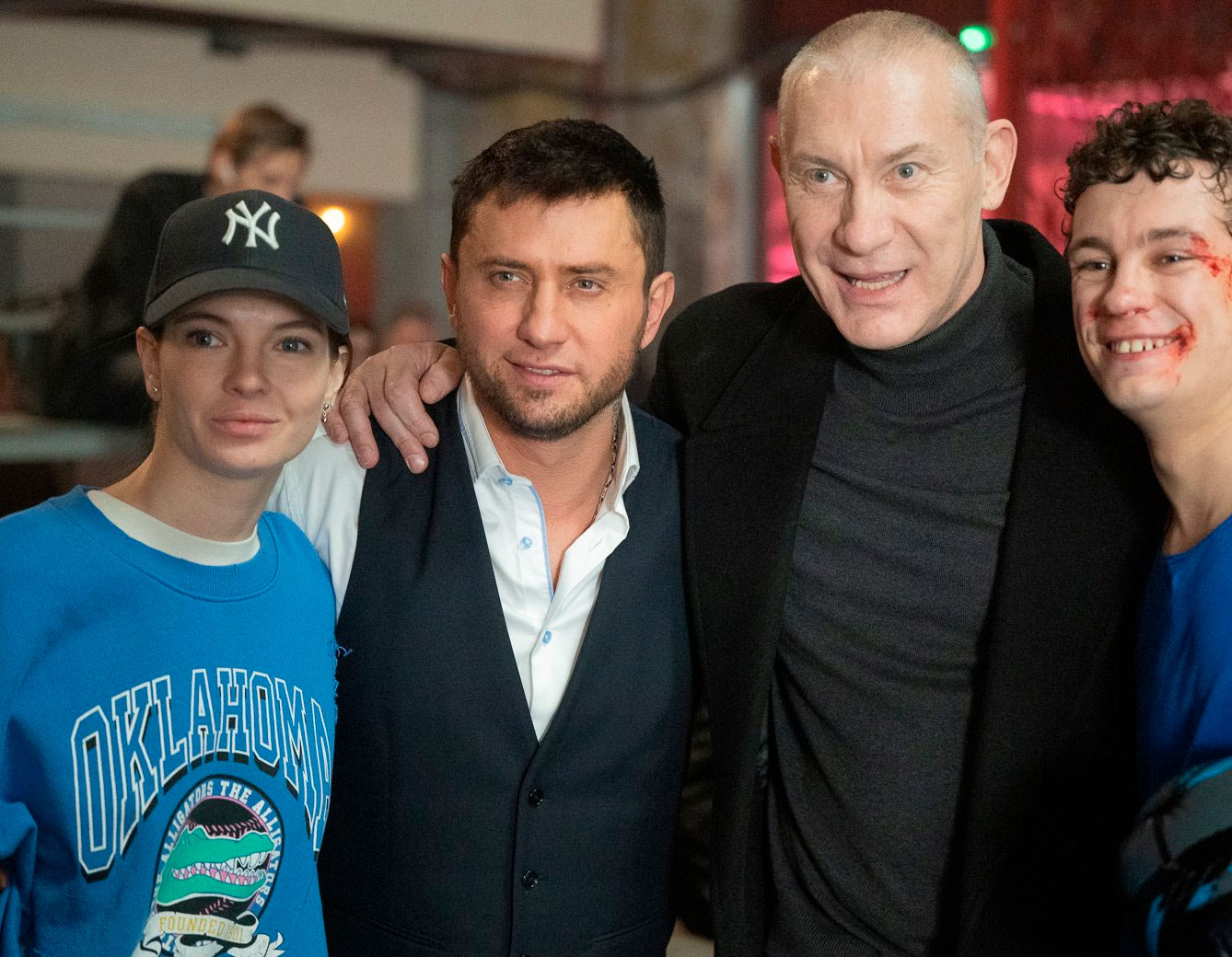 Прилучный и Самбурская в боксерском клубе: фото со съемок нового сериала