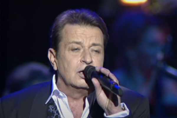 Автор хитов Алсу и Кобзона Аркадий Хоралов попал в больницу с нервным срывом