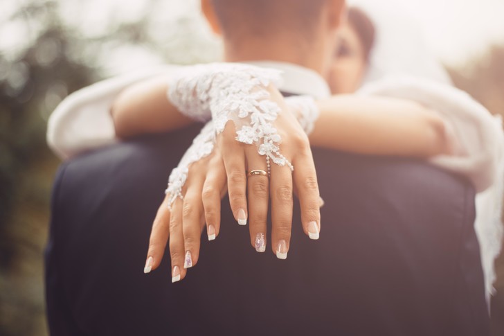 Миссия невыполнима: 4 знака зодиака, которым труднее всего выйти замуж