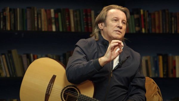 «Не стесняйтесь»: Лоза рассказал, как выбрать идеальный подарок на 8 Марта