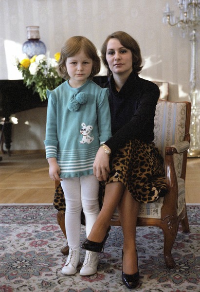 Проклятье «кремлевской принцессы»: внучка Брежнева сдала в психбольницу сначала мать, а потом спившуюся дочь