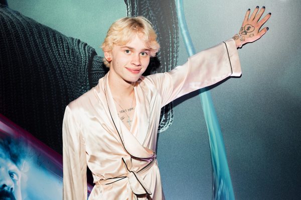 Блогер Даня Милохин заявил, что он не гей