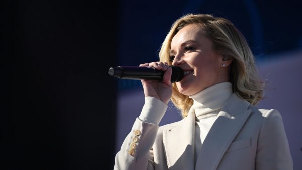 Гагарина пожаловалась на нехватку времени на общение с детьми