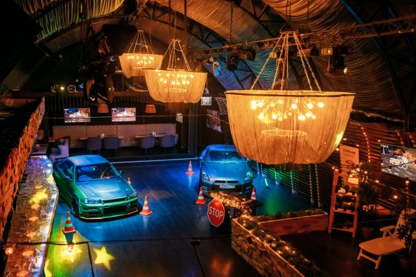 Шатер (презентация авто) Банкетный комплекс на Тверской дарит 50% скидку на аренду до лета!