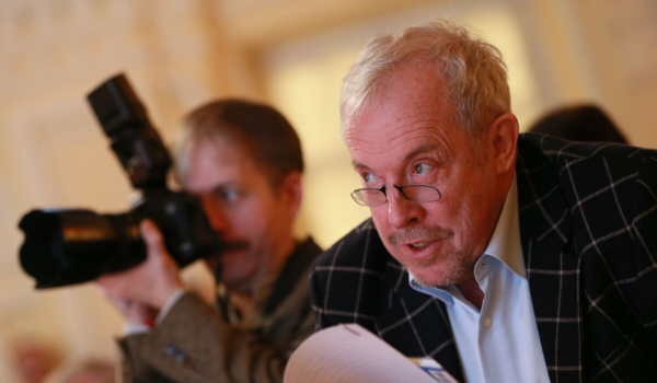 СМИ: суд оставил марку «Смак» за Макаревичем*