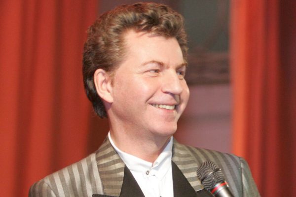 В Краснодаре отменили концерт певца Ярослава Евдокимова