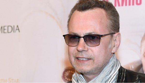 Солист «На-На» объяснил, почему вынужден жить у друзей