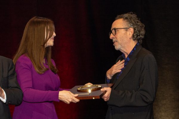 Моника Беллуччи влюблена в Тима Бертона и наконец перестала скрывать это