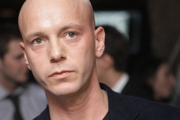 С сына Кобзона потребовали миллионы за отопление