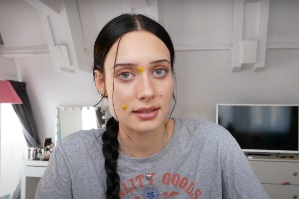 Заявившая о вечеринках Линдеманна блогерша пожаловалась на запугивания