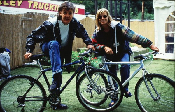 Звезды, которые не бросили своих тяжелобольных возлюбленных