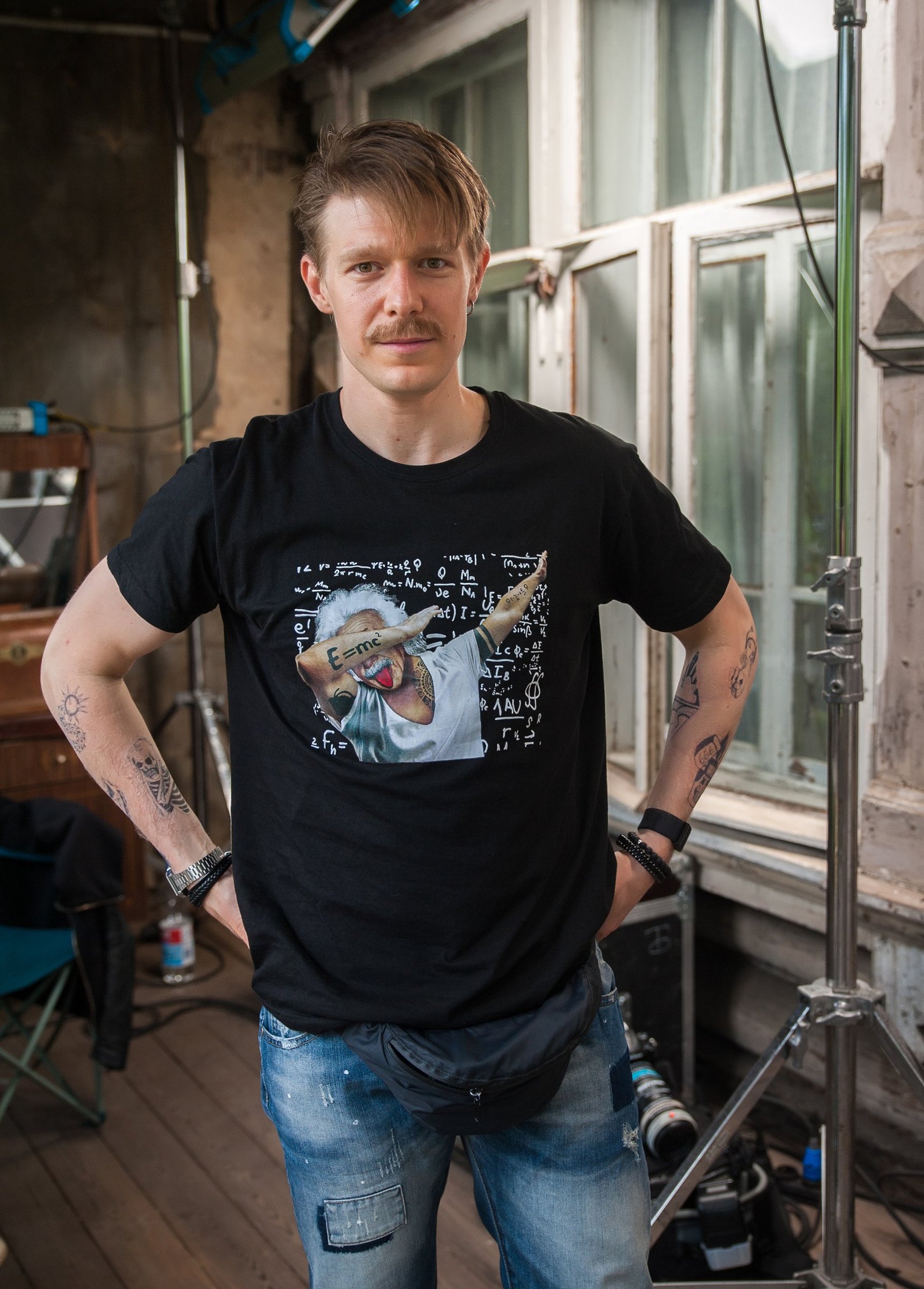 Ефремов и Тарасова играют влюбленных в новом сериале: первые фото Восьмисерийное драмеди получило название «Морозко»