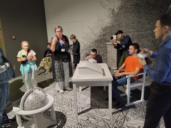 Еврейский музей Мир искусства через призму доступности: подопечные БФ «Гольфстрим» посетили Еврейский музей