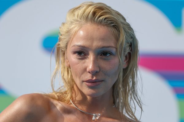 Мебельная компания обманула блогера Ивлееву почти на 1,1 млн рублей