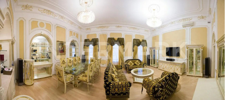 Семь московских квартир, где стиль барокко перепутали с китчем — это стоит увидеть!