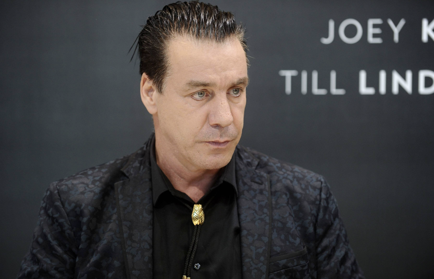 Против вокалиста Rammstein выдвинули новые обвинения в насилии