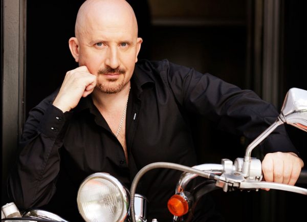 Стали известны подробности трагедии в семье шансонье Жеки