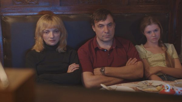 AQAChT36JDQV22glaFJEn29662fx3z0i3ICH3B_BIAH9LXbnMrHETNNWRruPuRfla6NhFdTmELZPEXHhSWUWD_D3MRA Цыганов и Вилкова снялись в исторической драме о развале СССР Актеры сыграли супругов, переживающих семейный кризис на фоне масштабных исторических потрясений