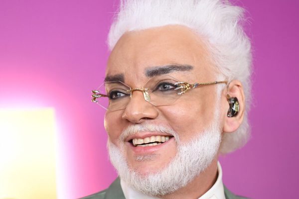 Филипп Киркоров рассказал, почему имя Вали Карнавал стало для него мемом