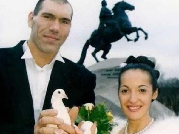 «Коля-кувалда» и «дюймовочка»: непростая история любви Николая и Галины Валуевых