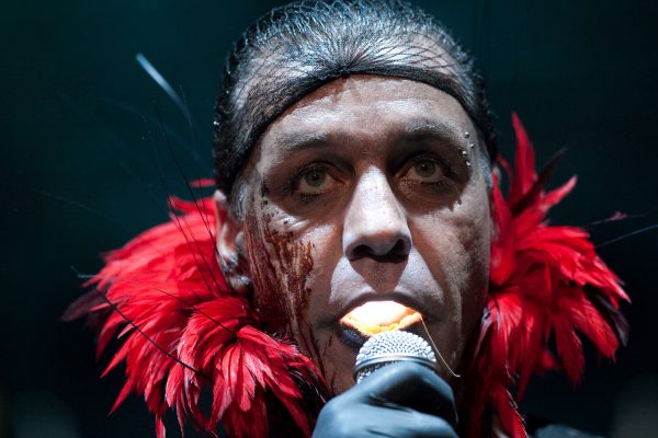 Солист Rammstein впервые прокомментировал обвинения в насилии