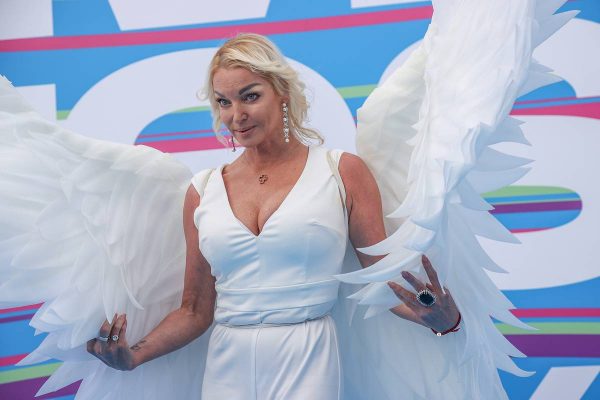 Анастасия Волочкова назвала пластические операции «самой большой глупостью»