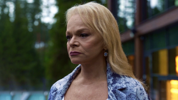 AQACx8MDGsTZQsD6Oz9IHriHqFkfMNvSefhMFBhb7uA6KAad5yg2dxUfPVFqzjefiL8tpoje9TwOKcjS0QqzLGOax7w Долина, Самбурская и Муцениеце появятся в новом сериале: первые кадры Артистки приняли участие в съемках криминального ромкома с турецким флером «Блеск»