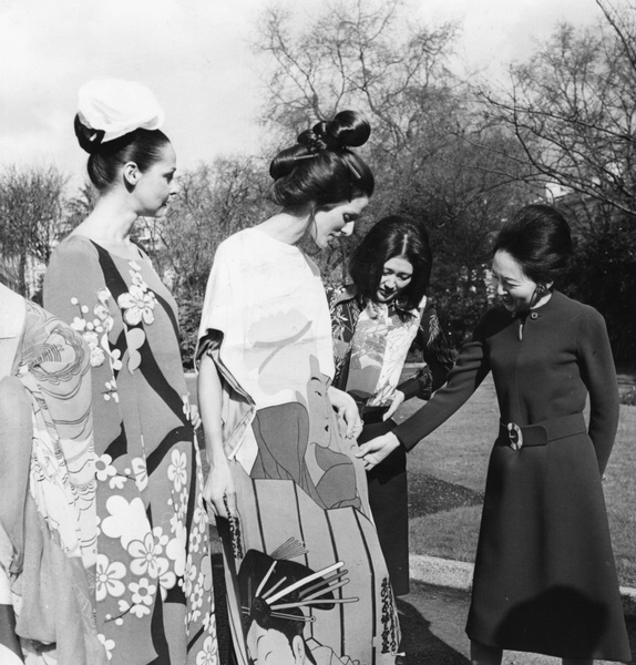 Мадам Баттерфляй: удивительная история японского дизайнера Ханаэ Мори — она одевала императрицу Масако и Грейс Келли