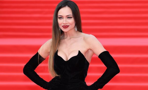 Настасья Самбурская назвала 40-летних россиян «дедами и бабками»