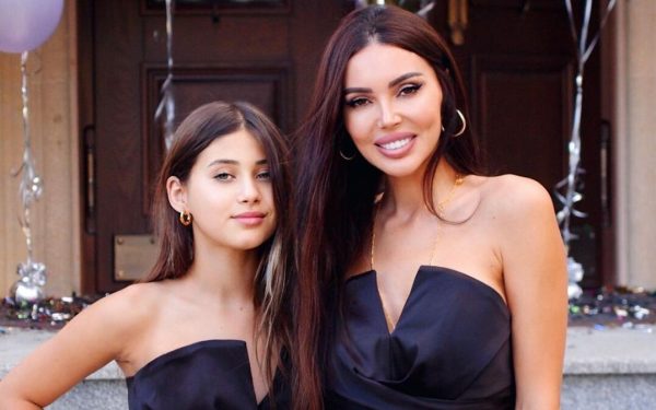 Оксана Самойлова рассказала, сколько платит детям за хорошие оценки в школе