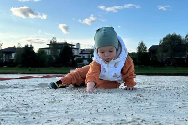 Певица Ольга Серябкина выложила редкие фото сына