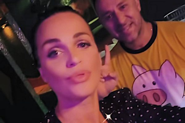 Пьяная Слава вышла на связь из стриптиз-клуба и обратилась к Хайдарову