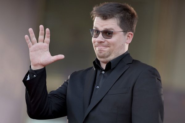 Шоу Гарика Харламова на НТВ закрыли из-за провального рейтинга