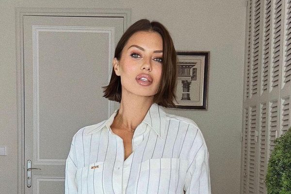 Телеведущая Виктория Боня решила продать свои фото после пластики