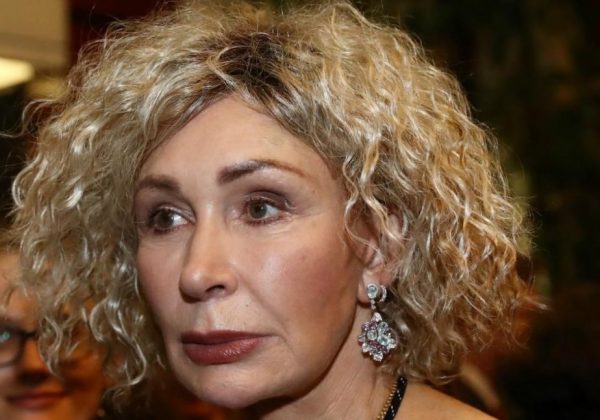 Васильевой предложили роли Чуриковой в «Ленкоме»