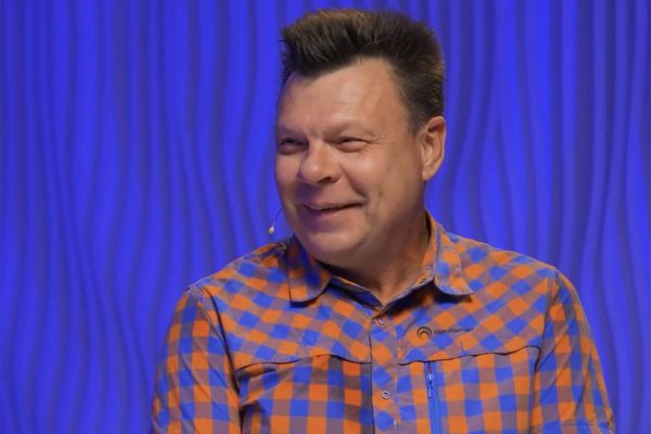 Известный телеведущий сравнил российское и американское телевидение