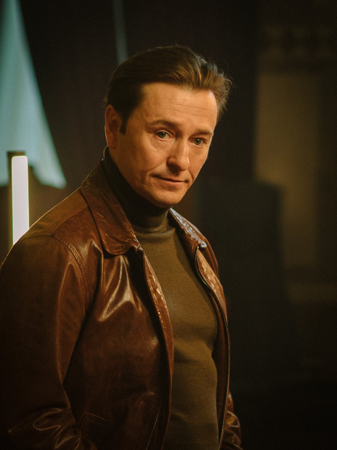 Безруков в мире советского гламура: кадры со съемок сериала