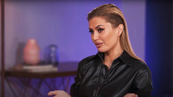 Мать Виктории Бони сравнила телеведущую с китайцем после пластики