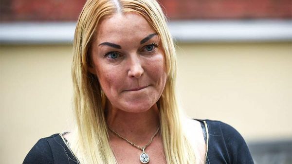 Налоговая заблокировала счета компании Волочковой